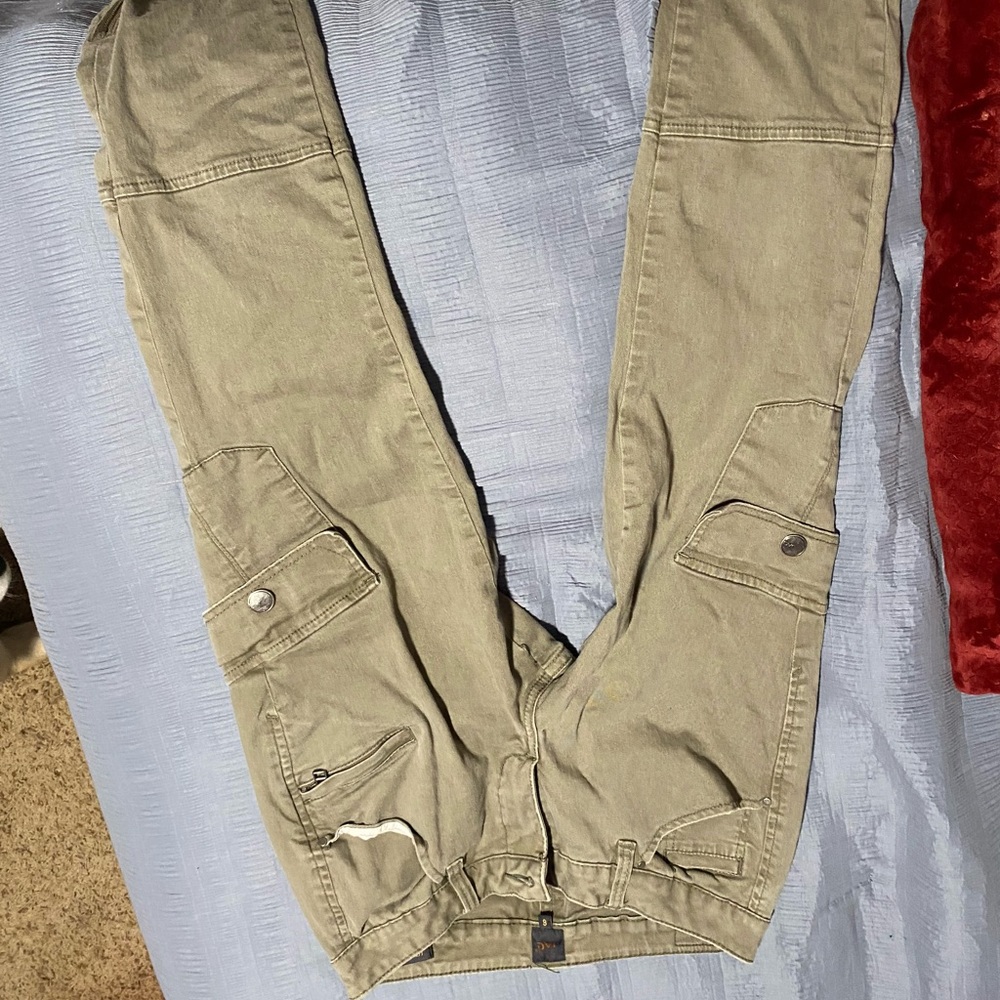 Woman’s pants